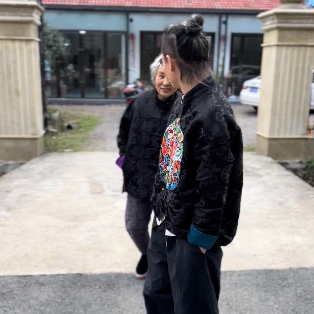 山水一色(蛇来运转)一号店