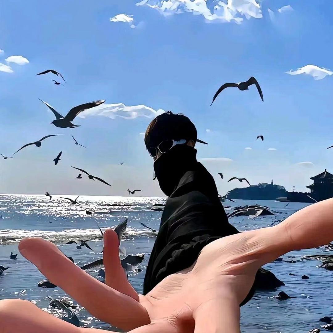 🦸🏻‍♂️