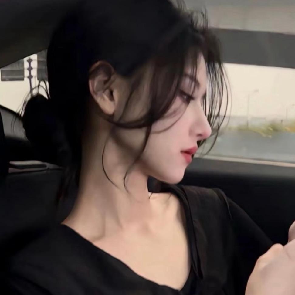 十月👧