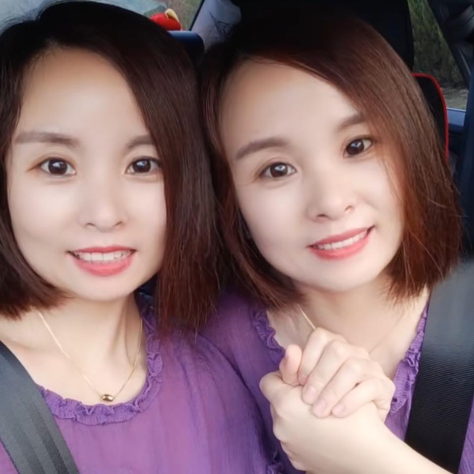 双胞胎姐妹（小双）