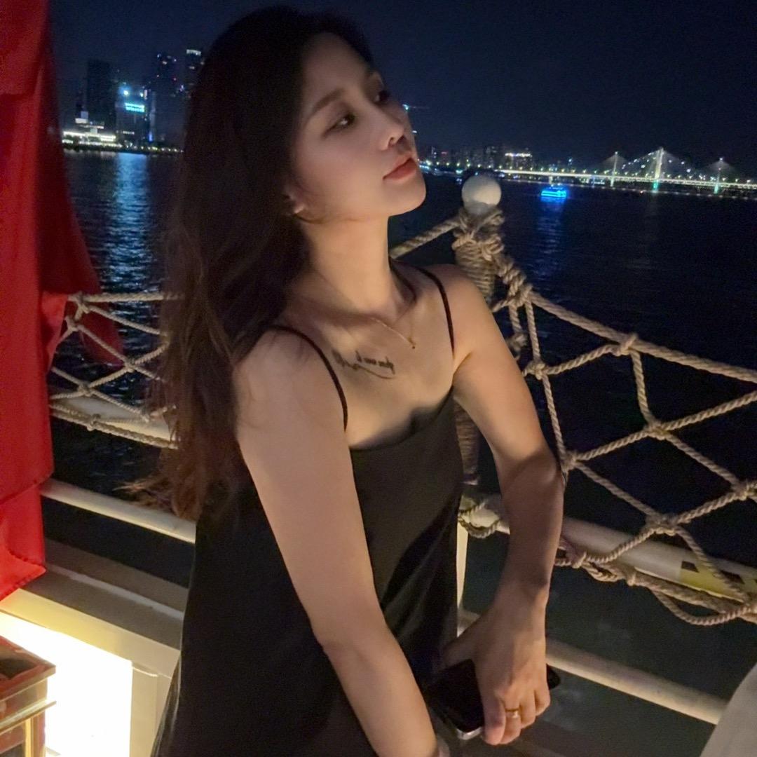 挖机女神 江鑫机械