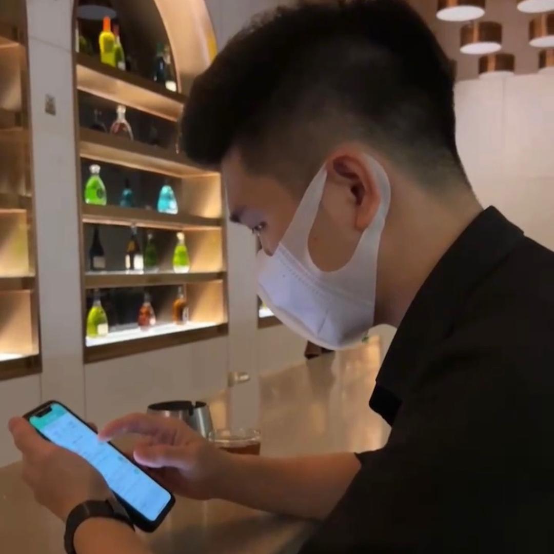 COCO酒吧订台：老吴
