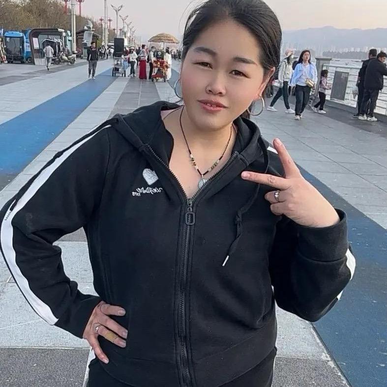 陈妹：（严选好货店主播）