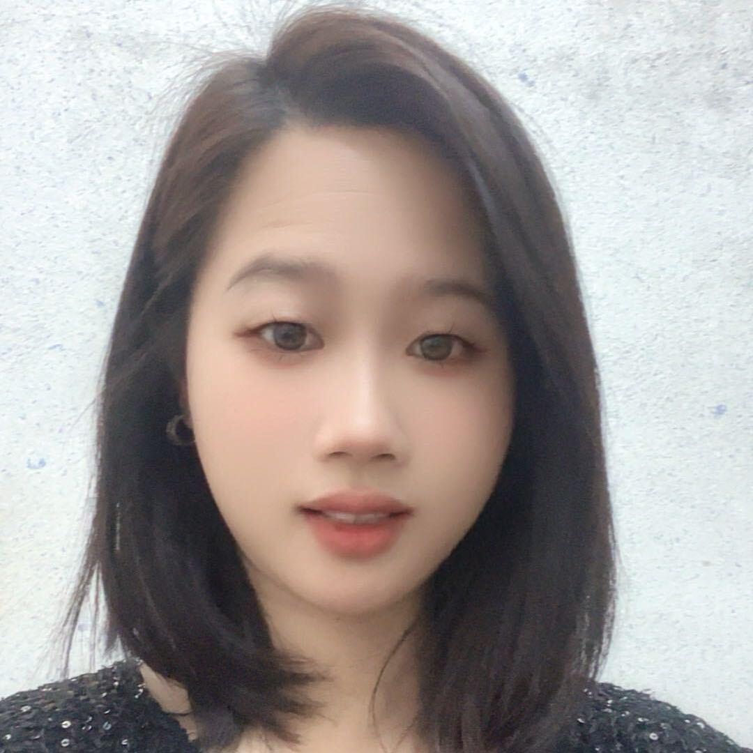 爱💕💕💕丫头