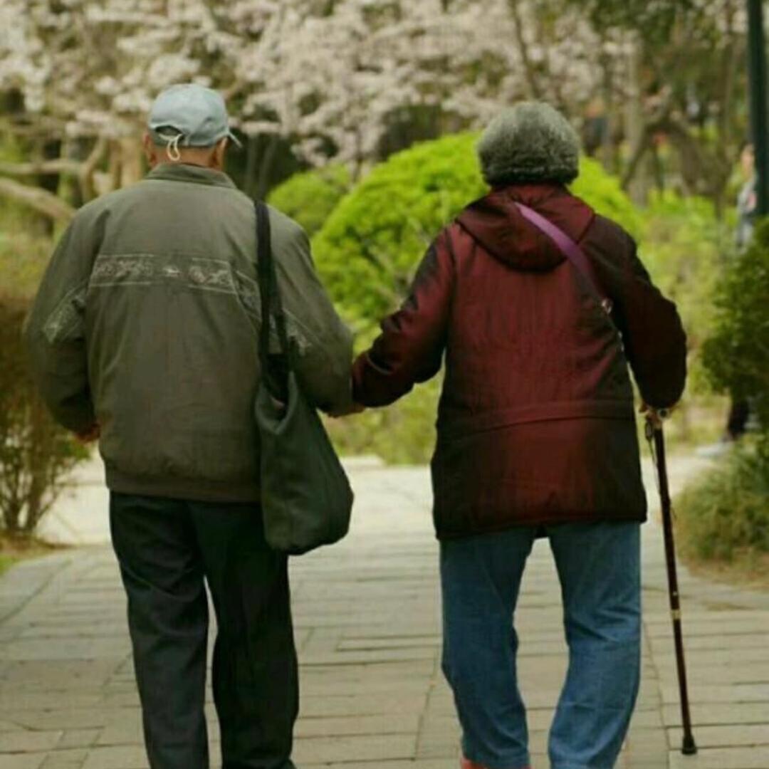 琦琦奶奶