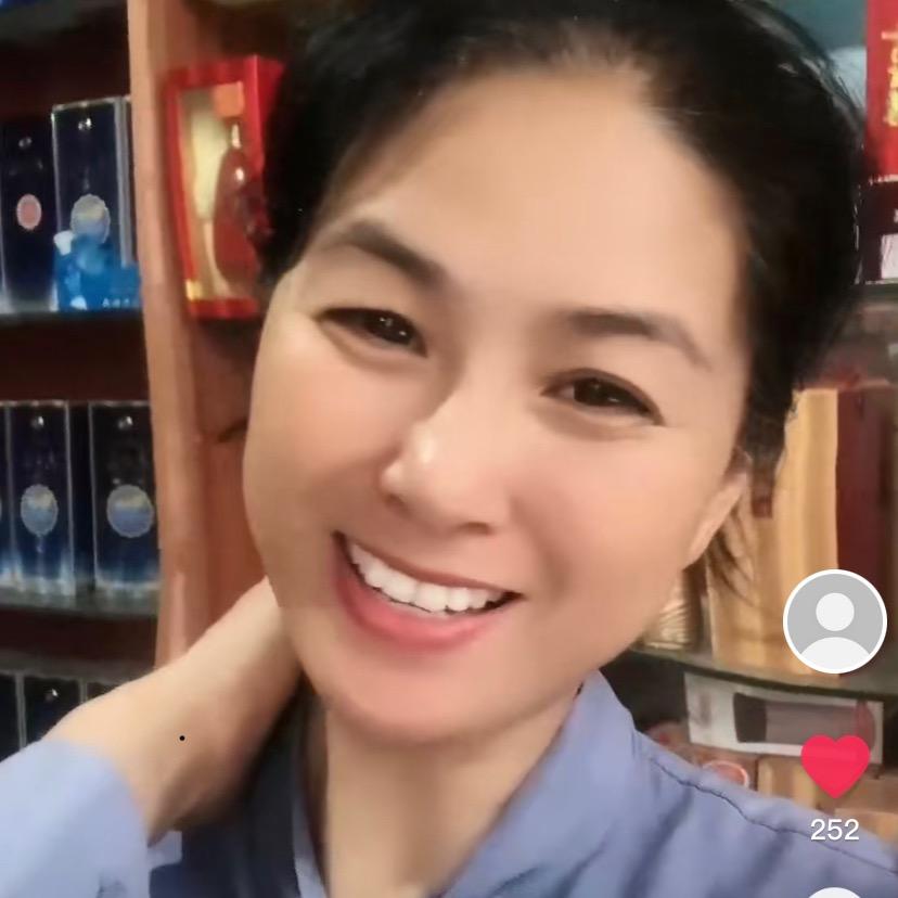 常村镇大河超市张姐