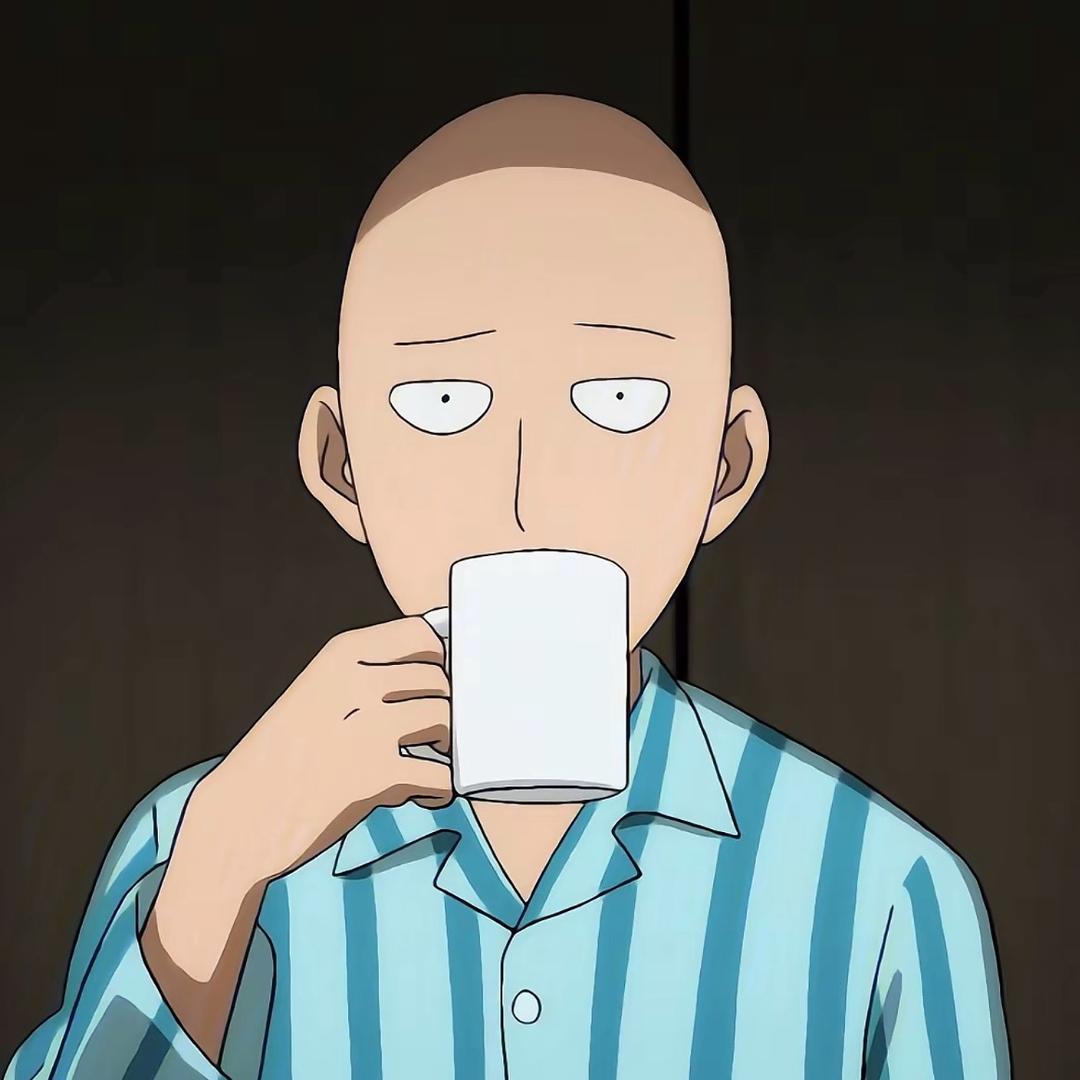 带假发的光头老师