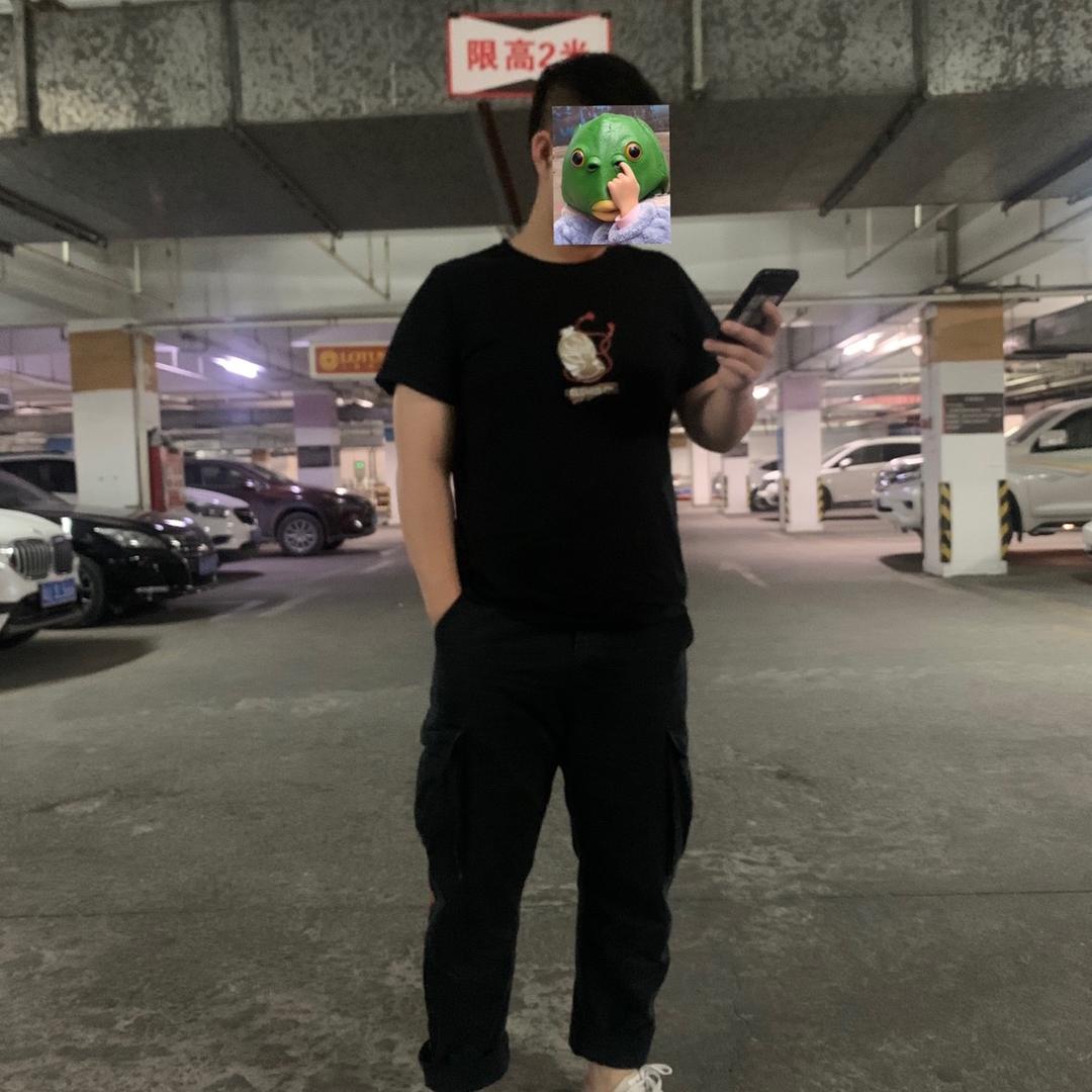 啊颖