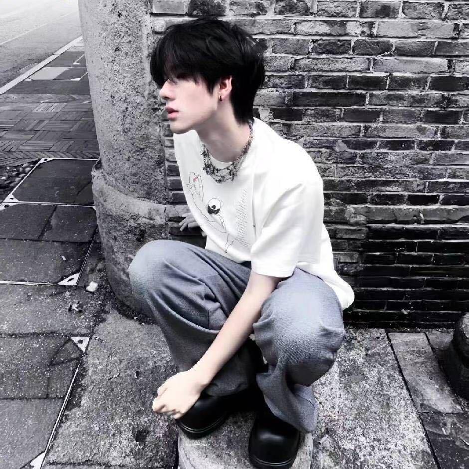 仕.