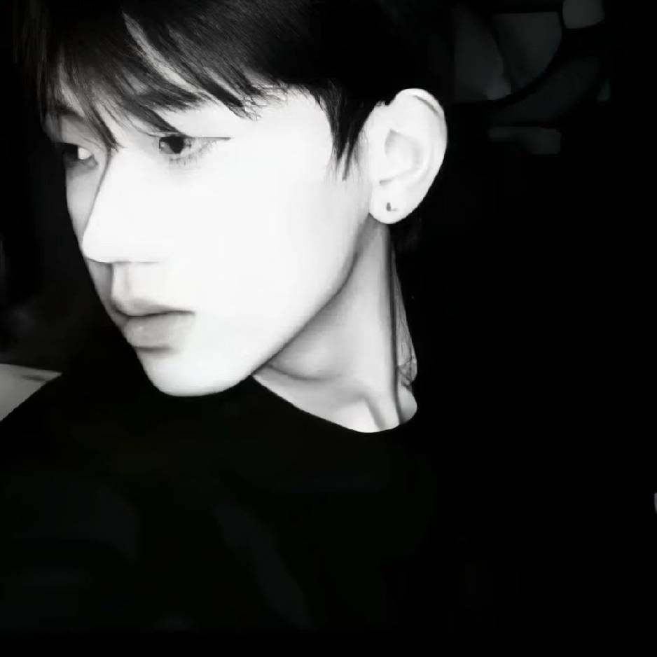 我吃饭的时候不饿^