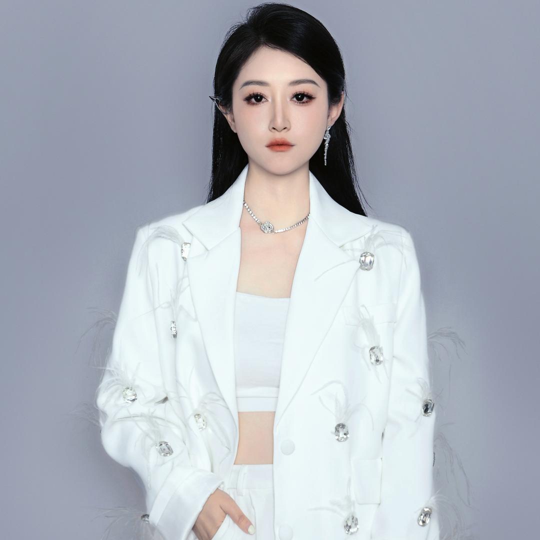 祛斑纹眉的 丽丽