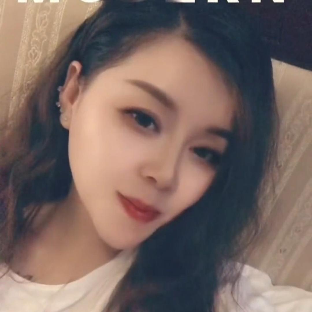 醉染红唇👑💰