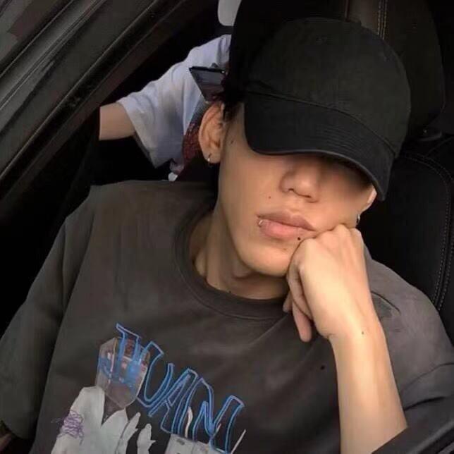长兴佰味香吊瓜子：施佳