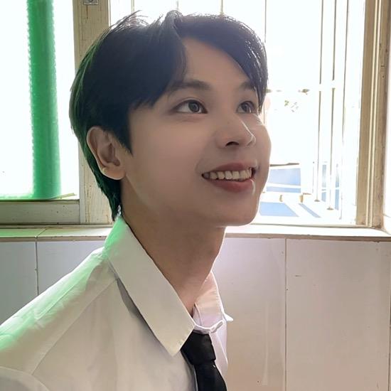 小秦同学