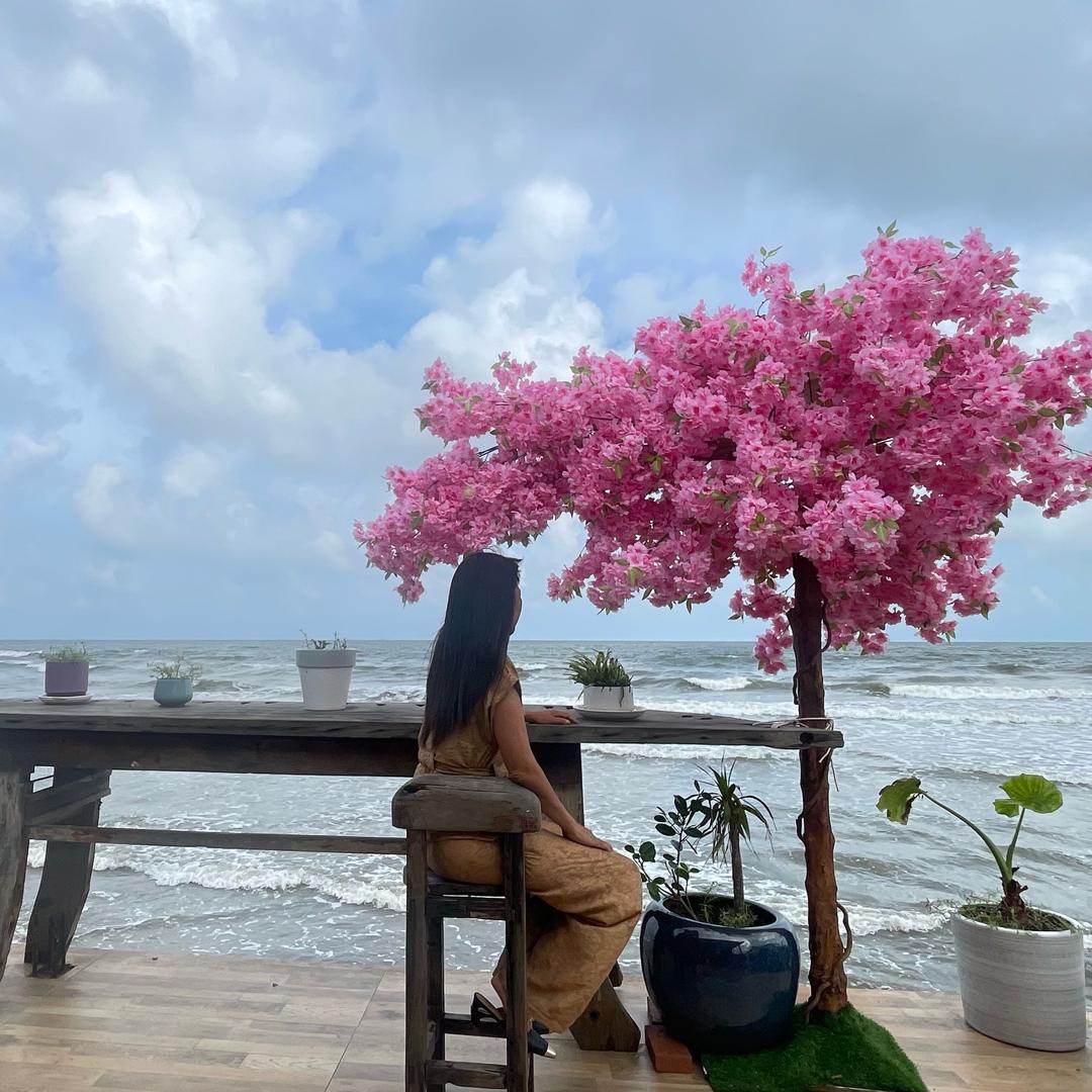 海边有个院