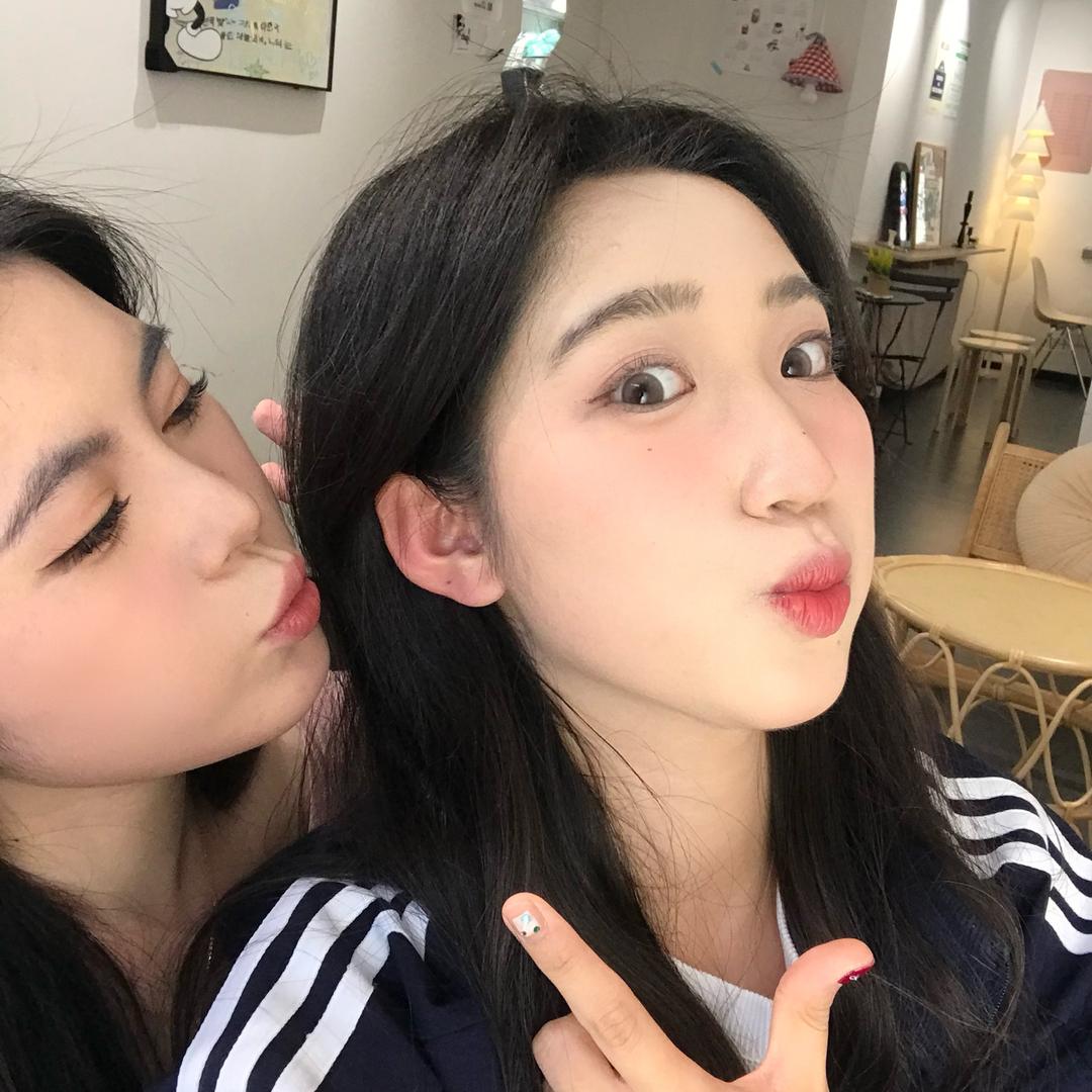 yy
