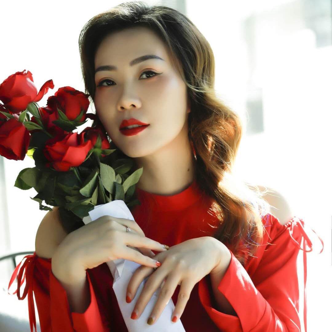 雅芝高级时装