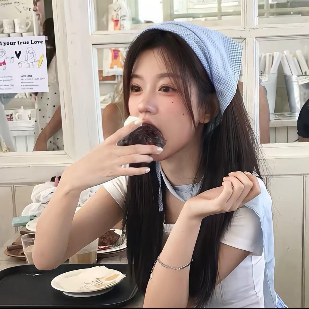 骑老奶奶脖子上过马路的西伯利亚凶悍大吗喽