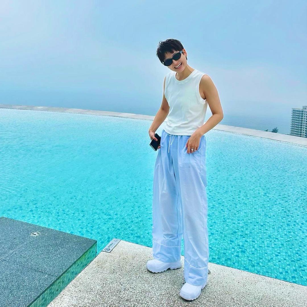王曼玉Blue