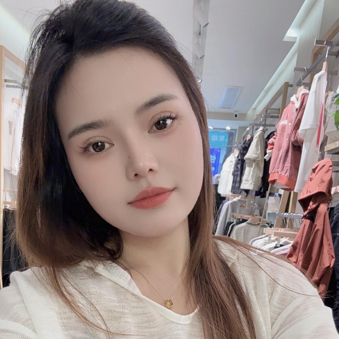 清毕路伯林男装燕子