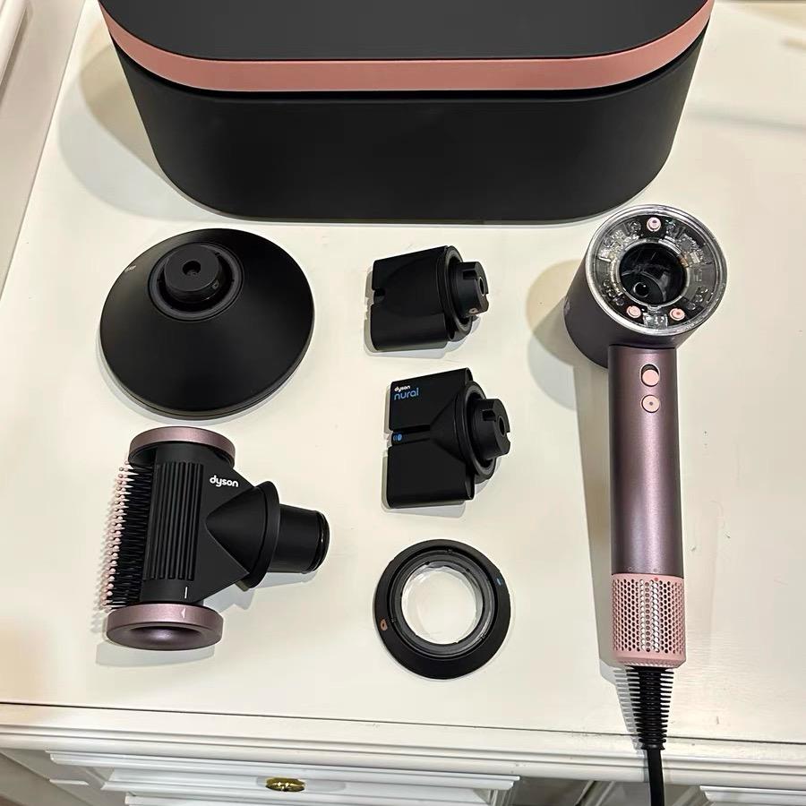 上海港汇恒隆广场戴森