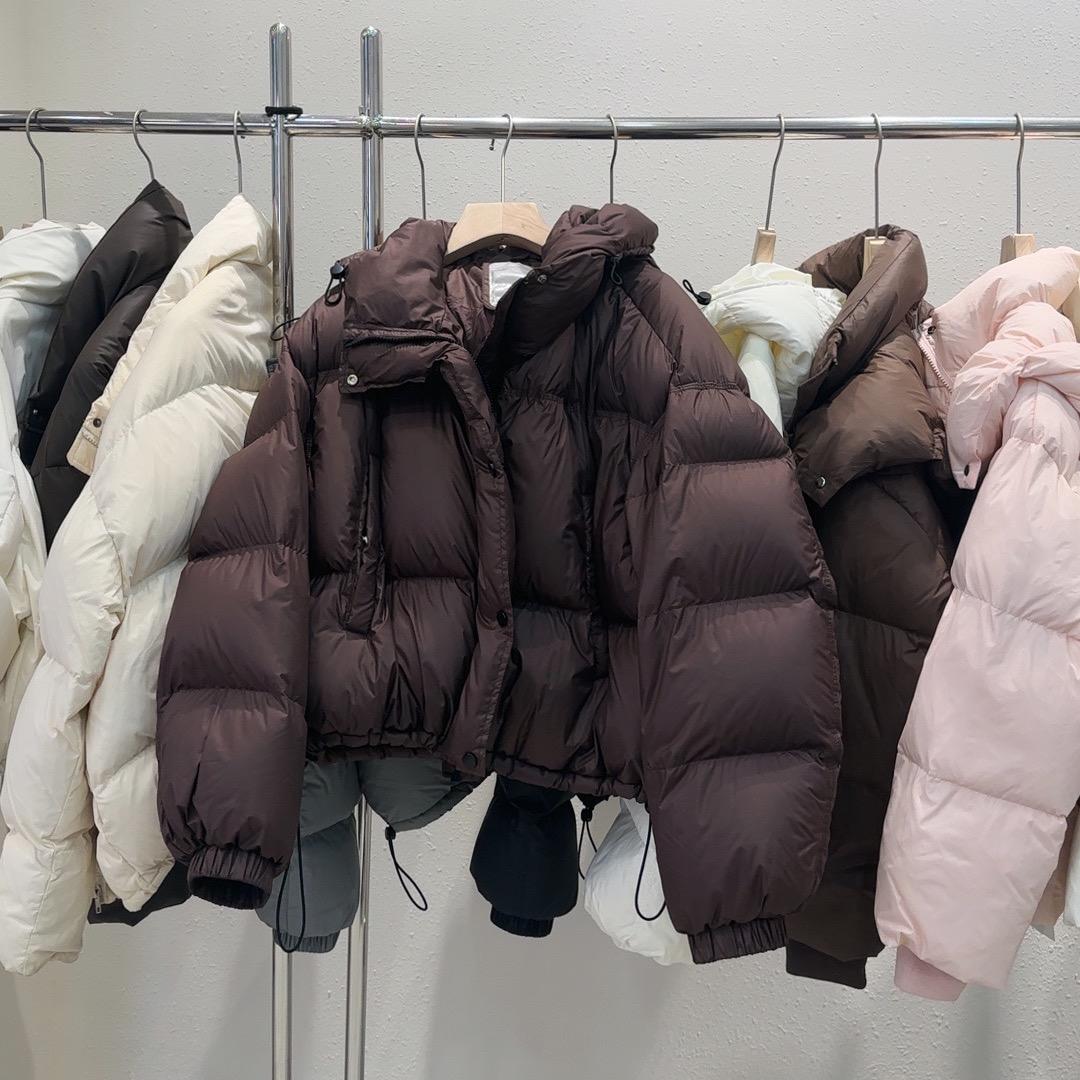灿灿臻品羽绒服