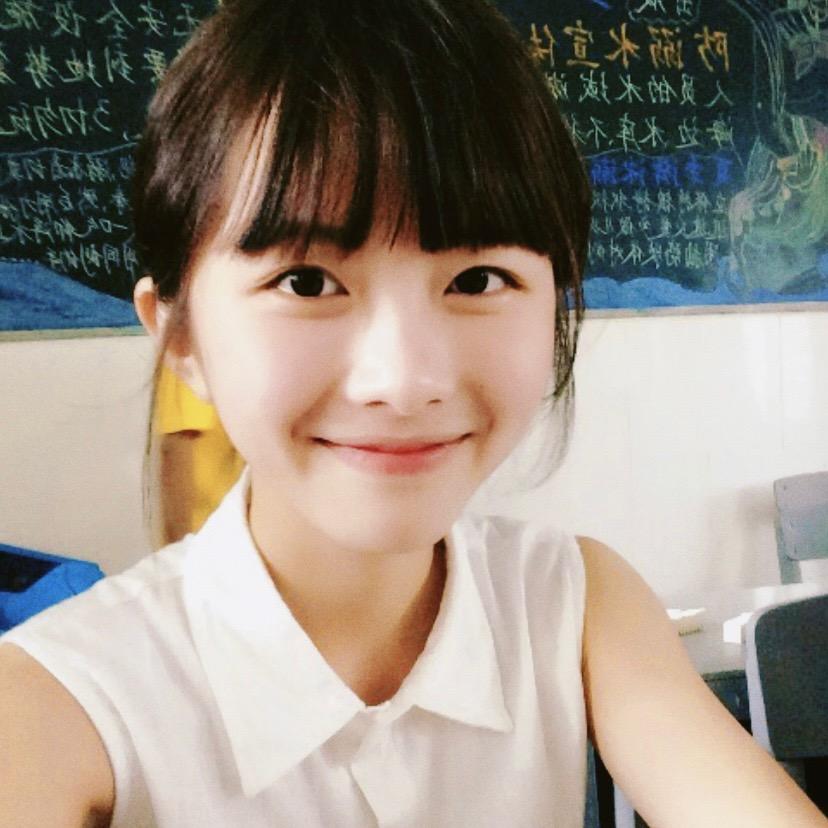 微微笑 .