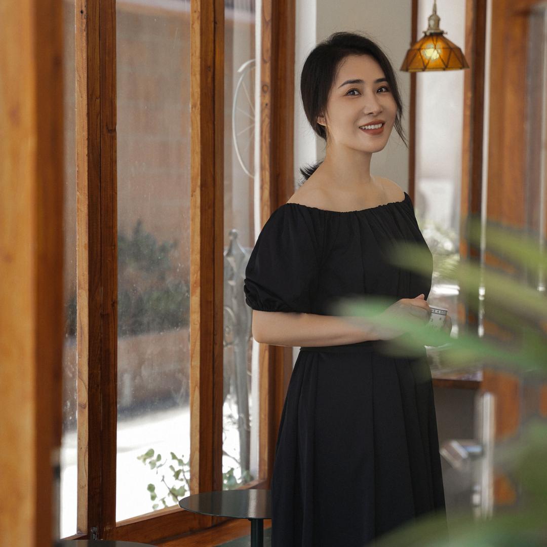 定妆师春妮