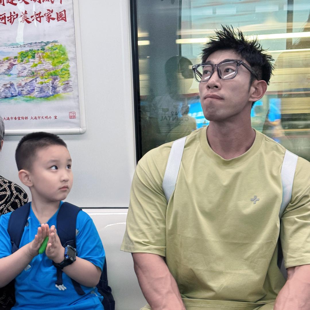 荣战队 王拾柒
