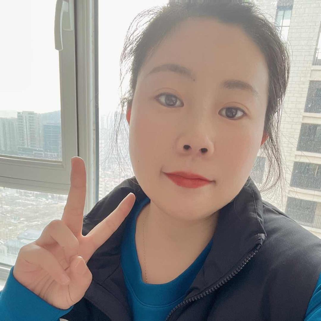 烟台振华商厦东区五楼Ecco 玲玲