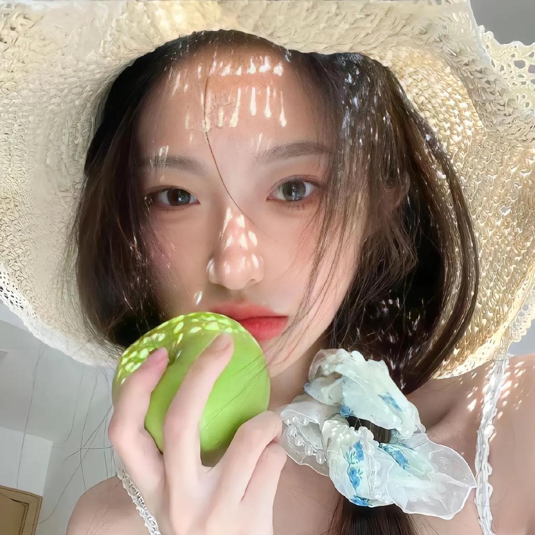 伍月