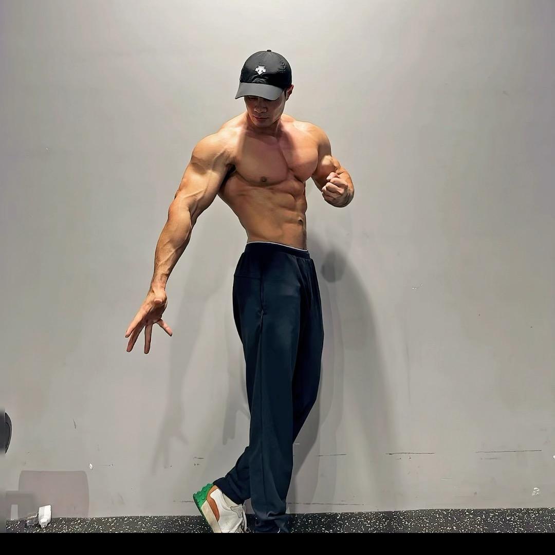 吃杨梅变超人