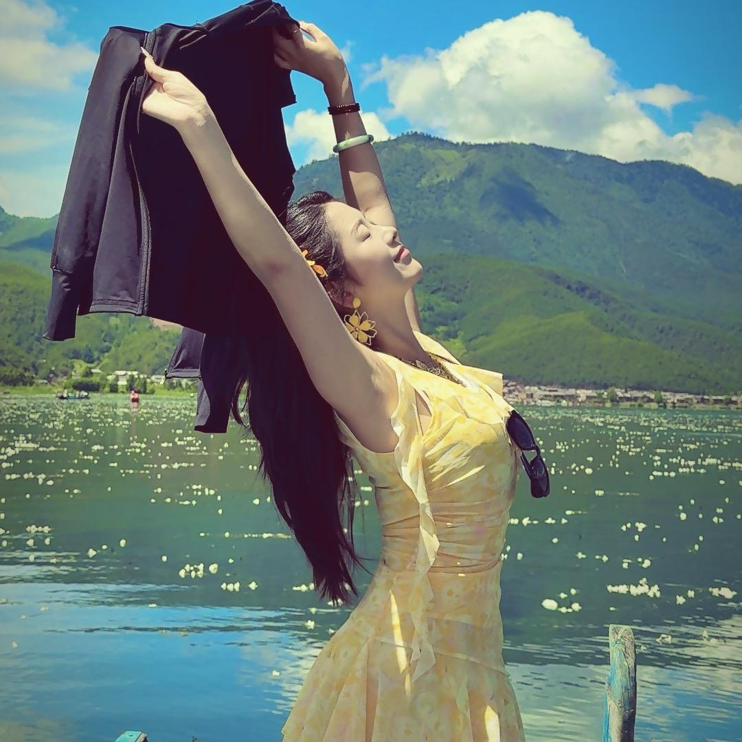 刘啊哈柠妞妮呲🌻