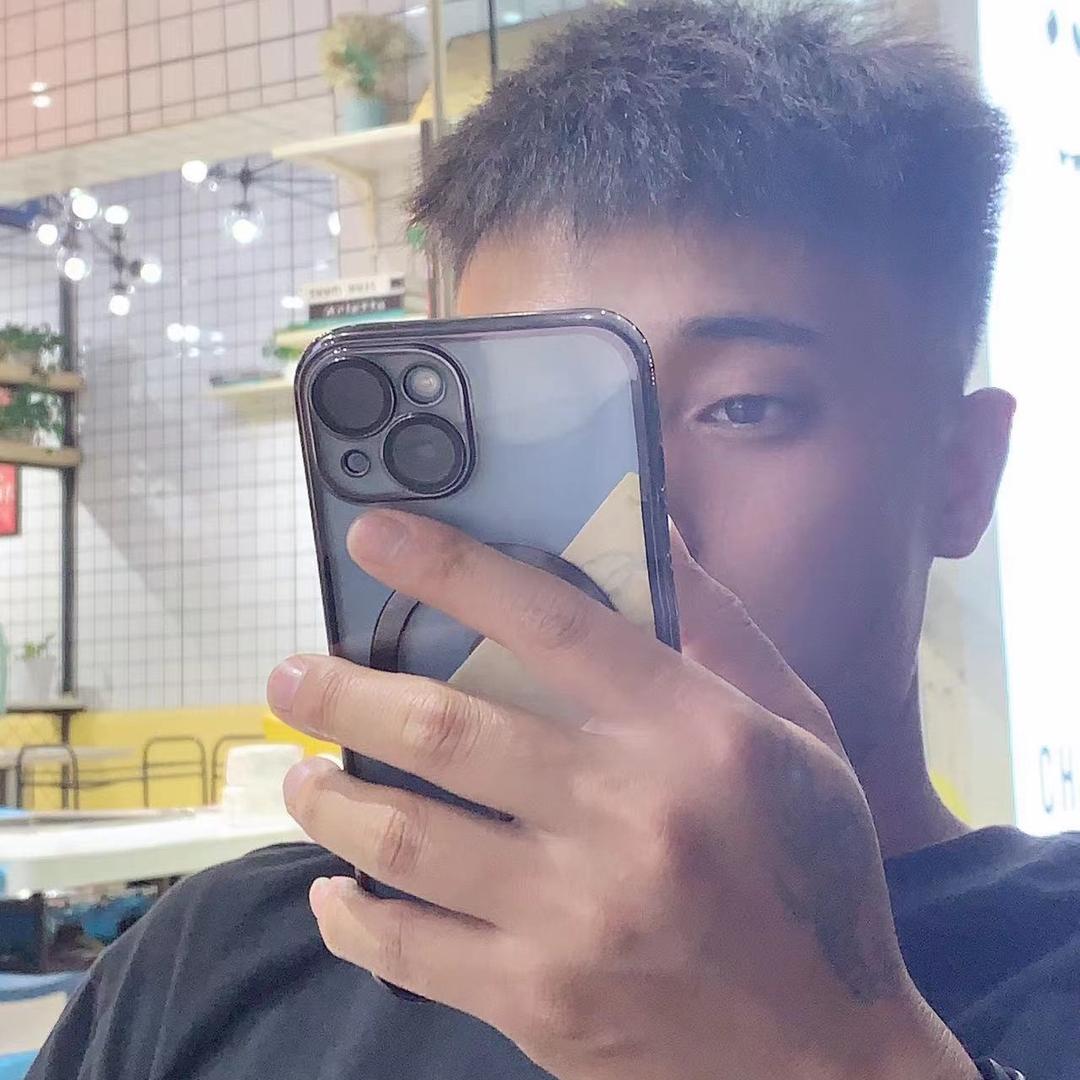 东  少