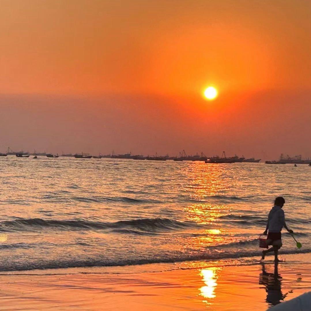 骑着蜗牛闯红灯