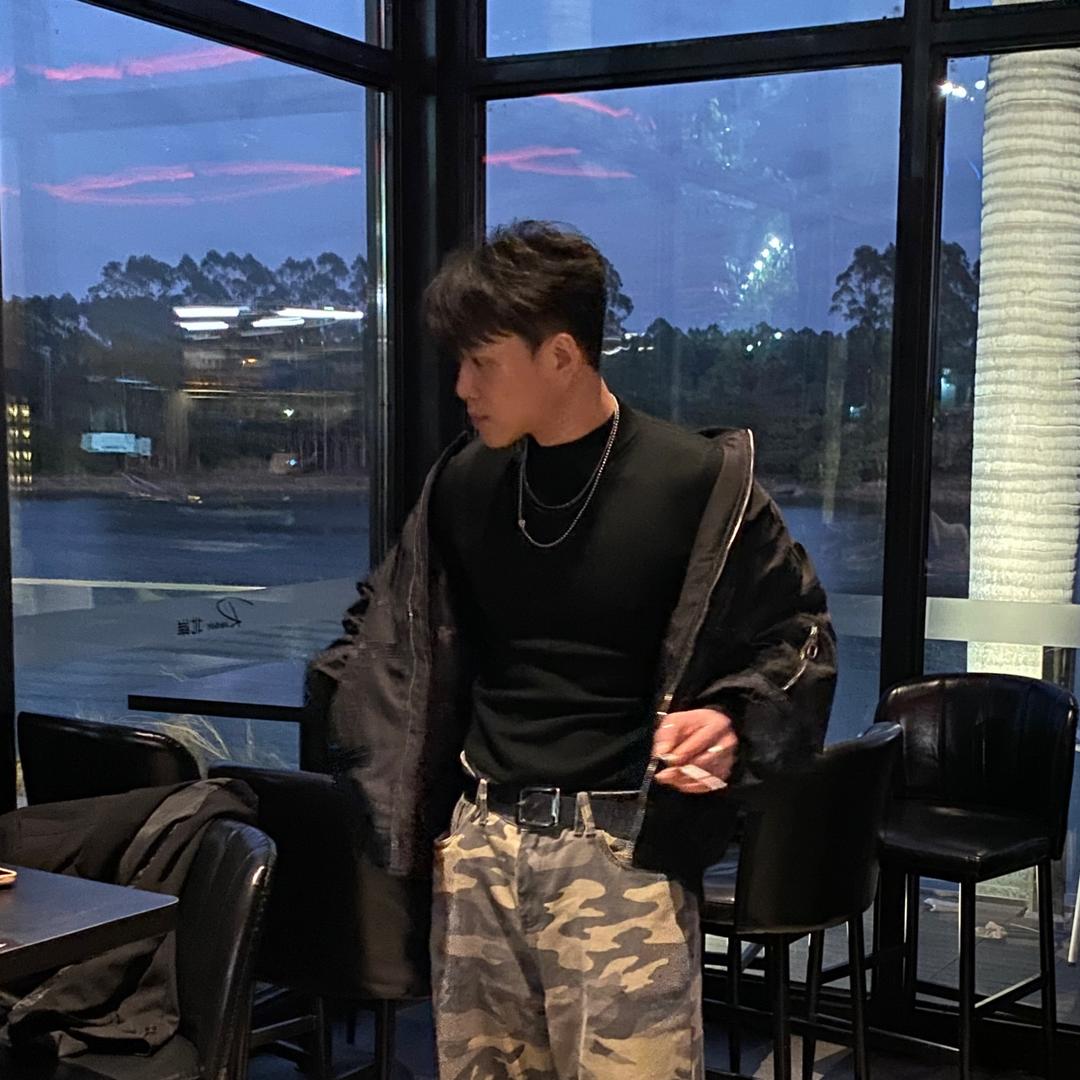 概念（无性别穿搭）