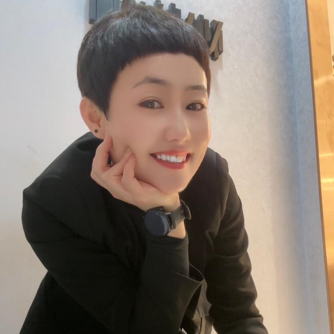 奈曼飞姐