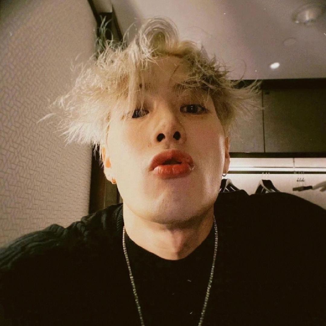 爱喝冰红茶的屌丝