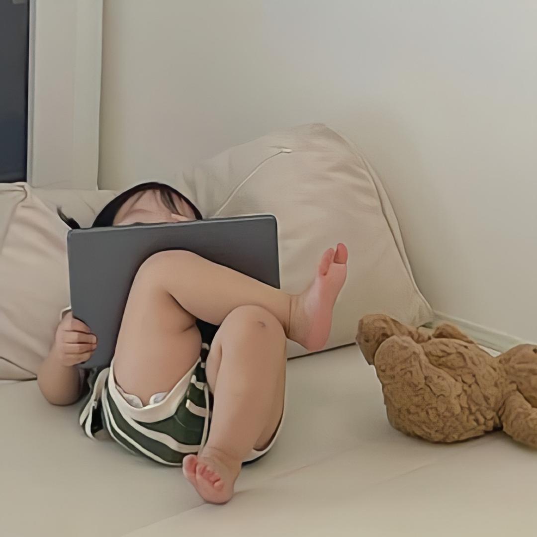 🫥 是个困包ⁿᵉ