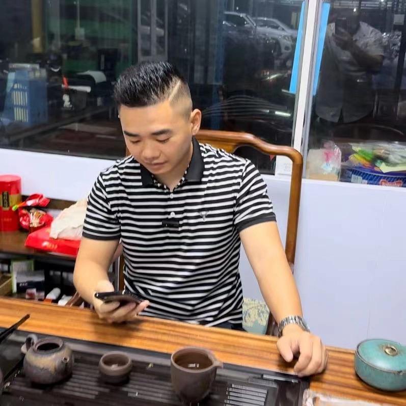 广州耿直老莫特价车