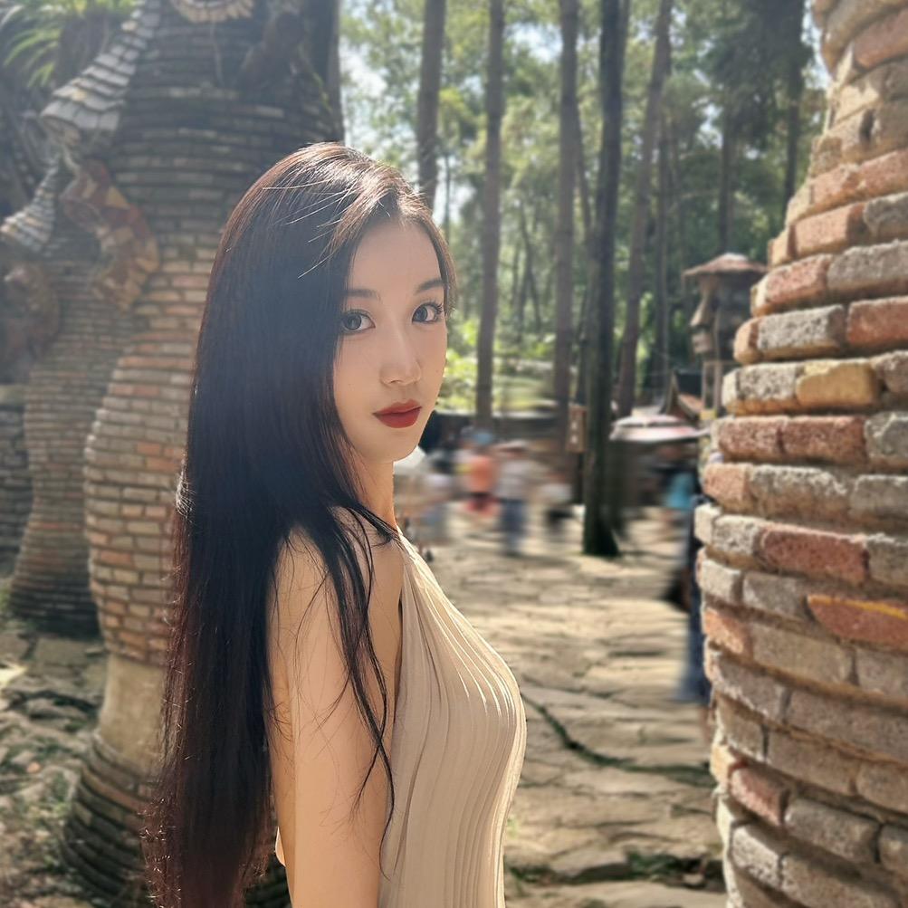 女開