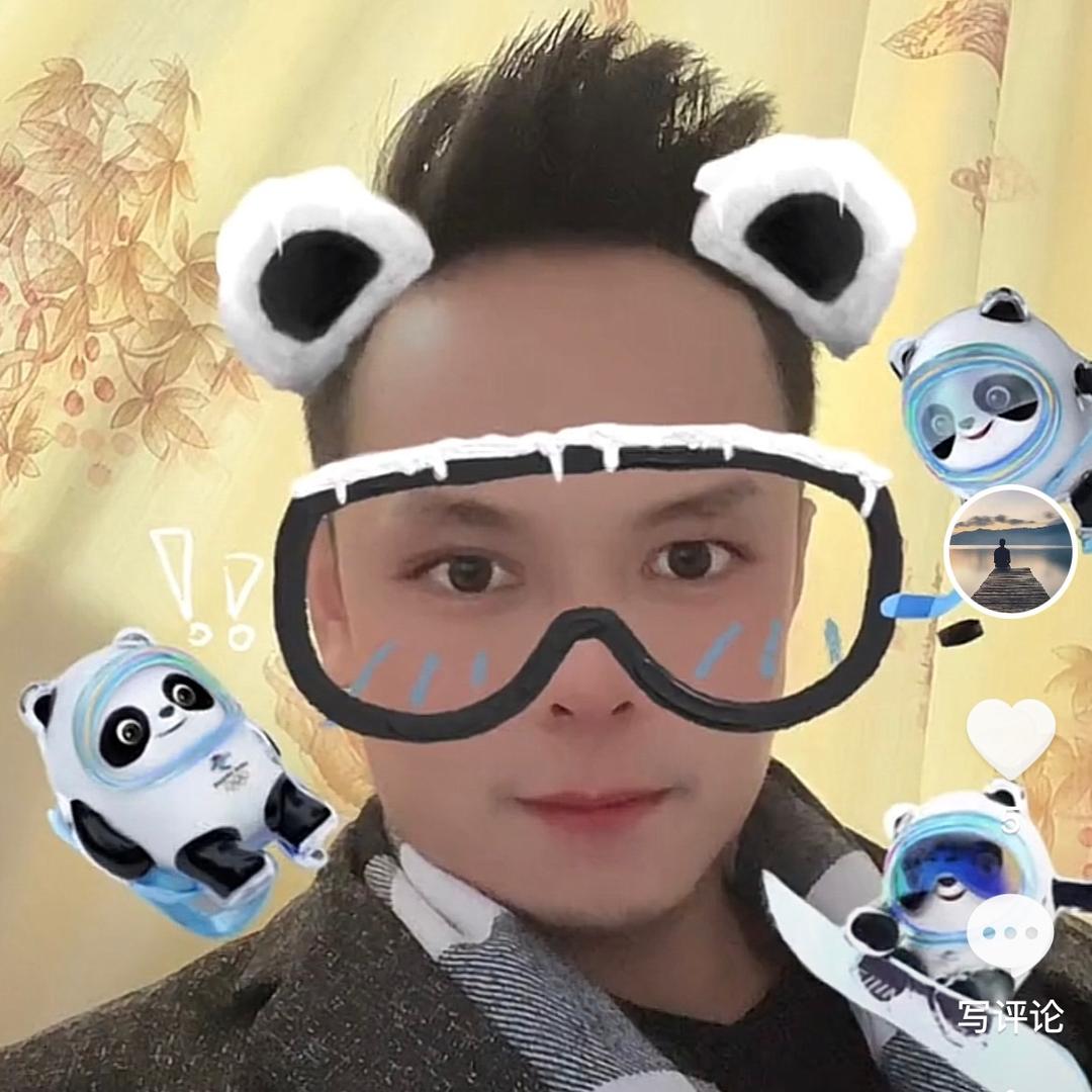 三岁就很帅