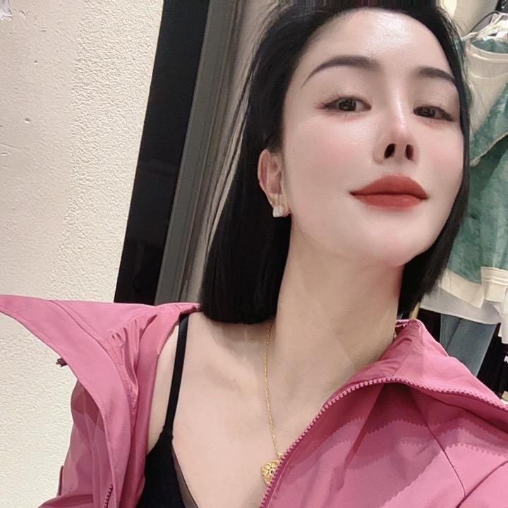 @分宜南韩精品女装综合店胡黎