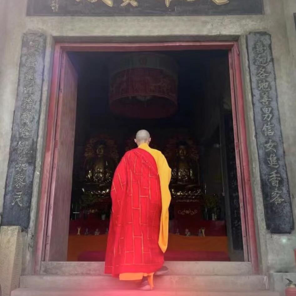 弘然（主持）