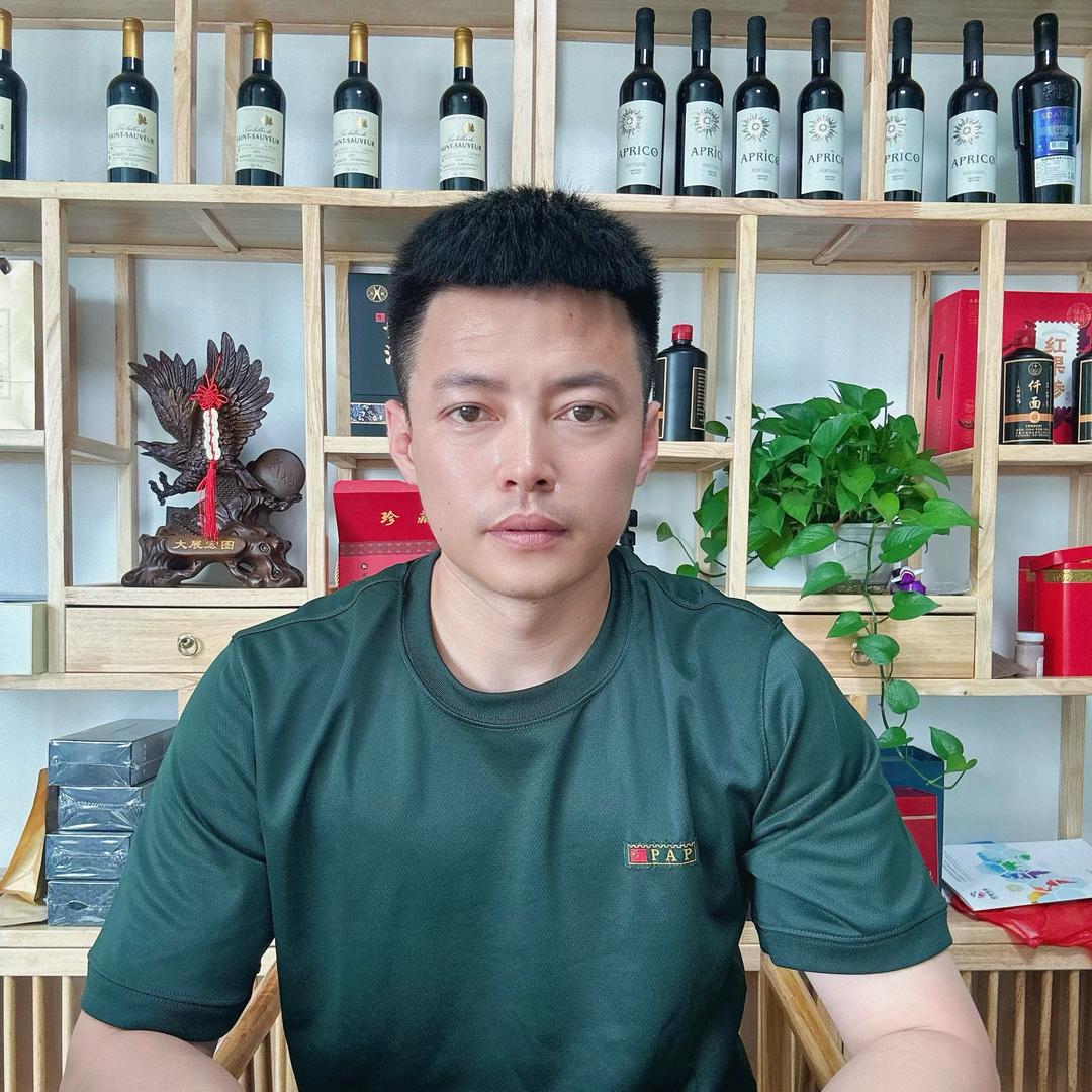 仟面娃娃工厂 老肖