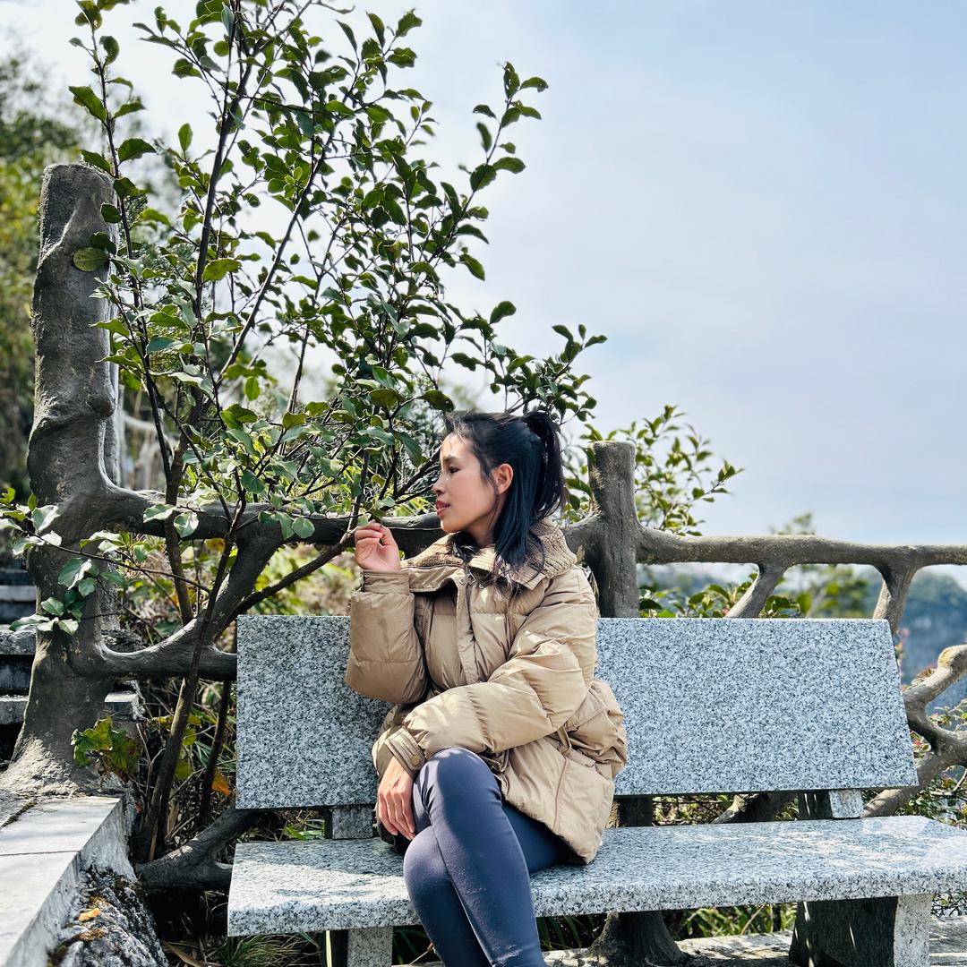 杨杨（早5:10直播）