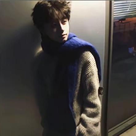 王 小 宇