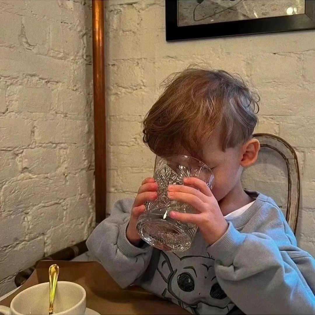 我是王老师呀~😃