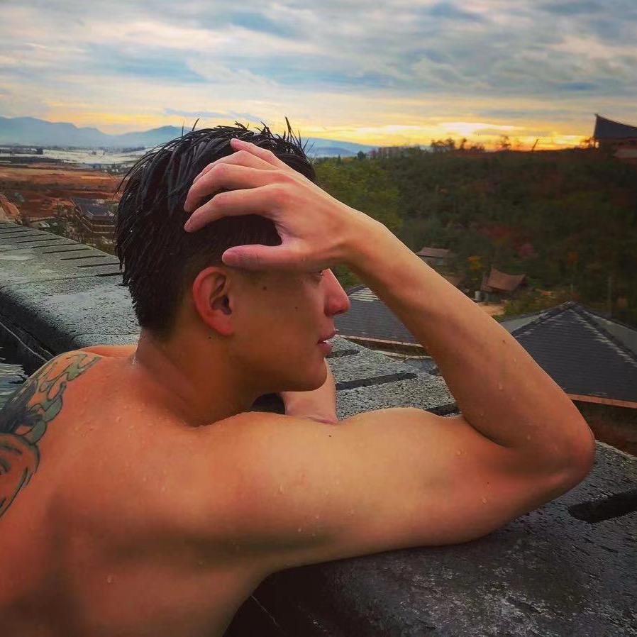 王小权🚬