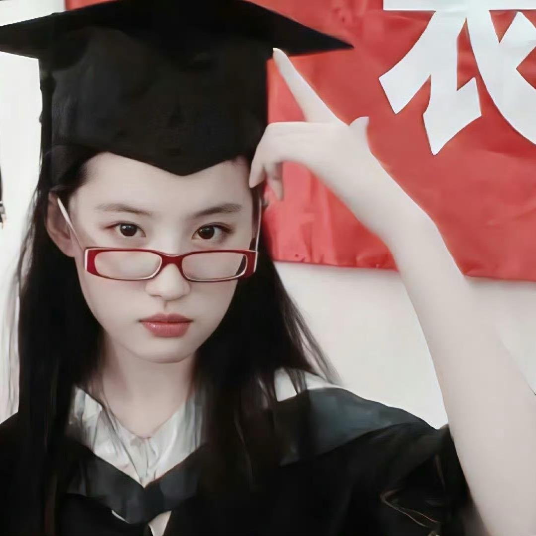 好运滚滚来之馨子爱吃大米饭